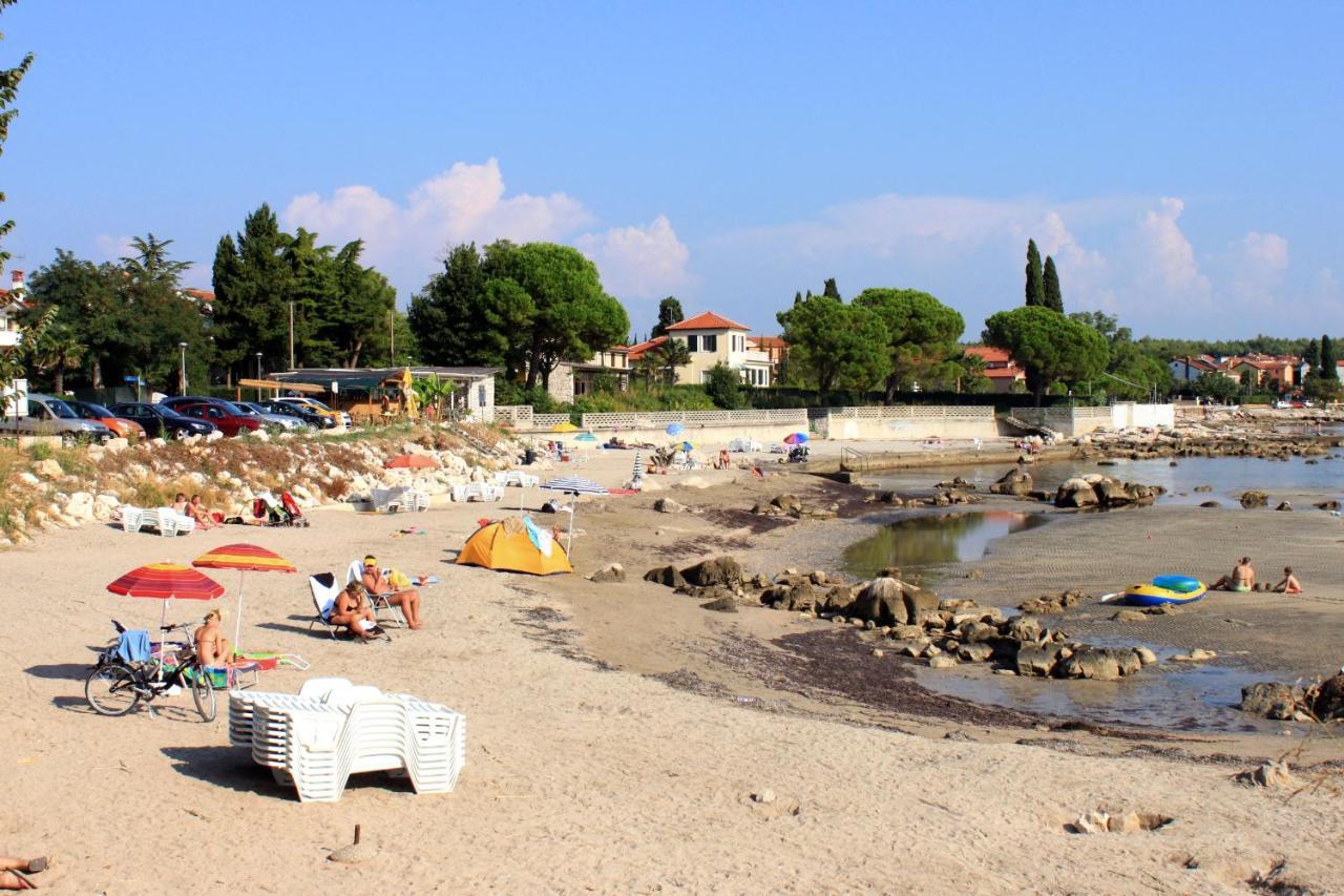 Apartments By The Sea Zambratija, Umag - 2557 Esterno foto